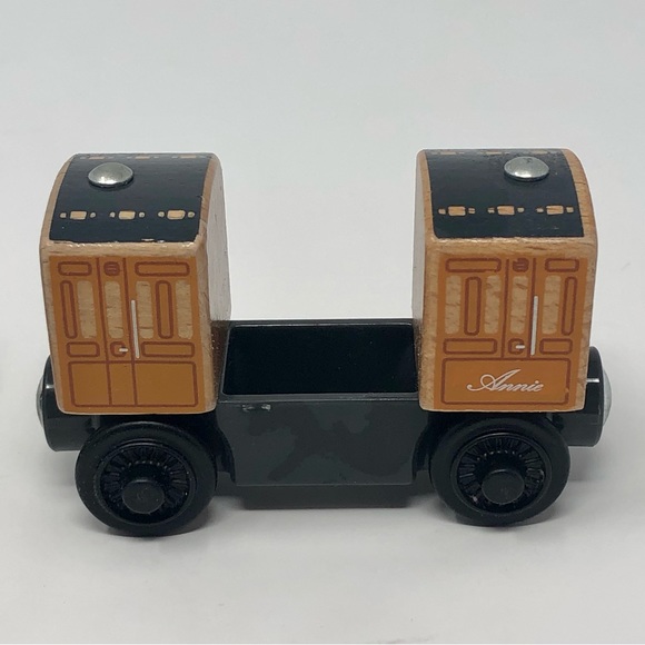 Thomas & Friends Annie & Clarabel Wood Train Cars Shining Time Station Set Of 2 - Picture 7 of 13